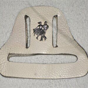 Sq dance towel holder: white leather with metal 3D silver dancers